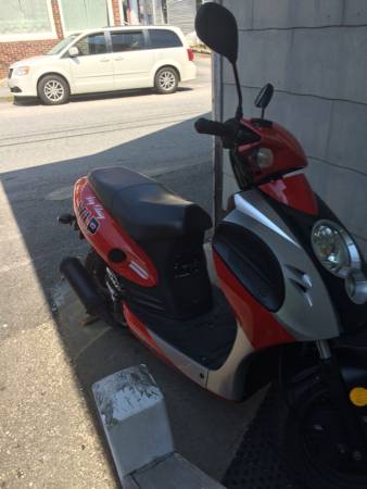 Fast moped for sale (no mc license needed)