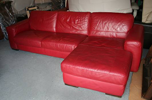 FIRE RED GENUINE LEATHER SECTIONAL SOFA WPULLOUT BED DELIVERY