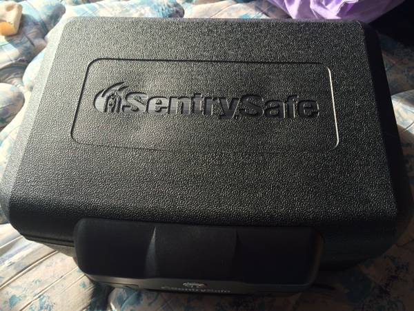 Fireproof Sentry safe