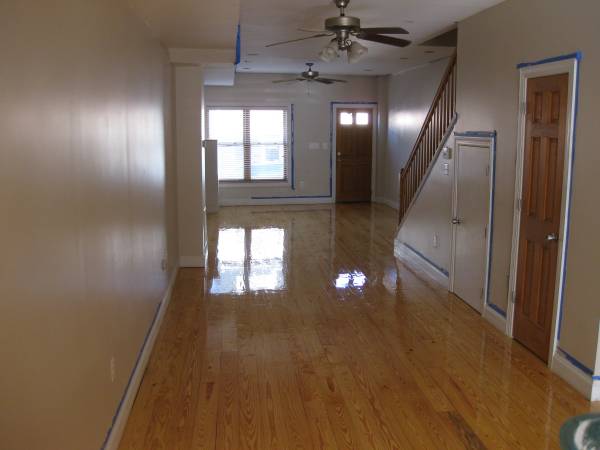 FLOORING, HARDWOOD, LAMINATE, CERAMIC. (Baltimore)