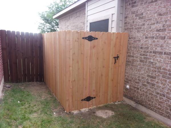 free fence staining with purchase of new cedar fence over 150 feet (keller)
