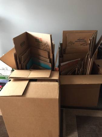 Free moving boxes (Omaha)