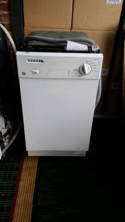 GE Dishwasher White
