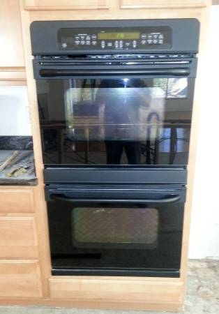 G.E. DOUBLE OVEN  3 Years Old  (SW Las Vegas)