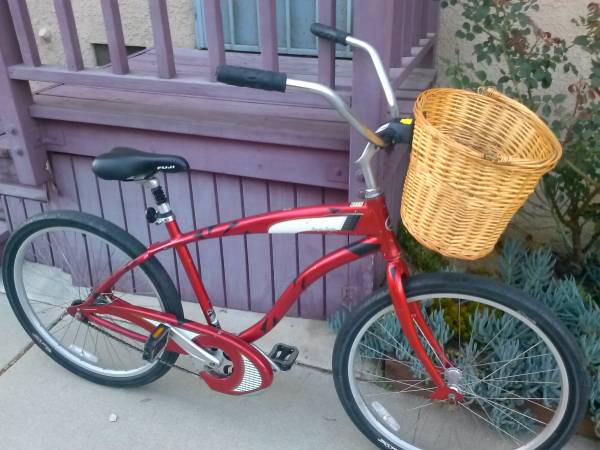 Giant Classy Cruiser with basket