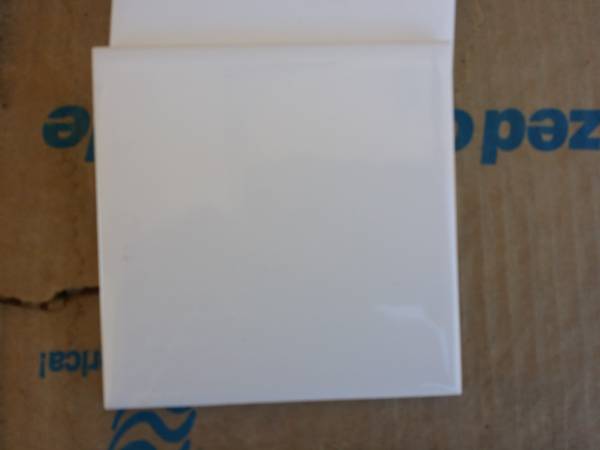Glazed ceramic white tile 4x4