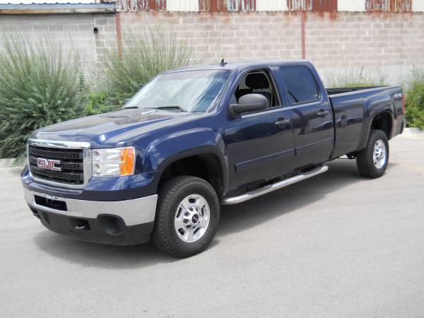 GMC Siera SLE with a Duramax 6.6 liter turbo diesel