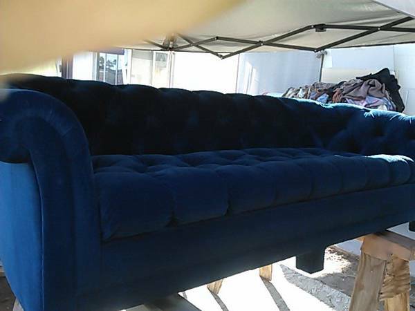 GOOD UPHOLSTERY IN TOWN.. COMMERCIAL AND RESIDENTIAL (LAS VEGAS