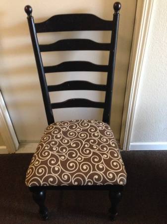 GORGEOUS SWIRLY PATTERN CHAIR FOR SALE