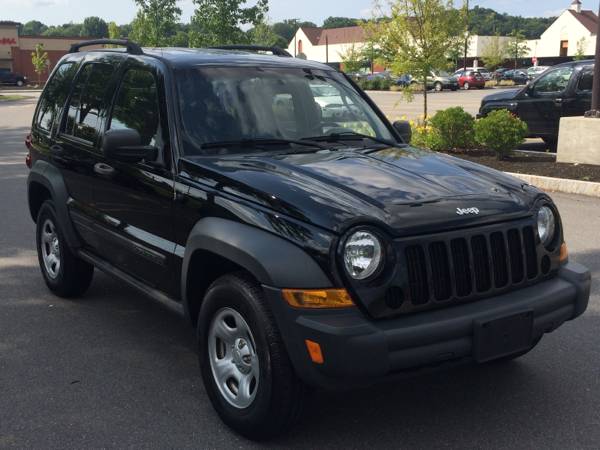 gtgtgtgtgt 06 Jeep Liberty Sport ...142k ....excellent Cond