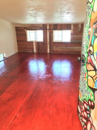 help design and  furnish a room (north oakland)