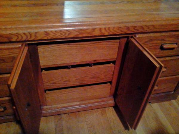 HOT SALE WOODEN DRESSER