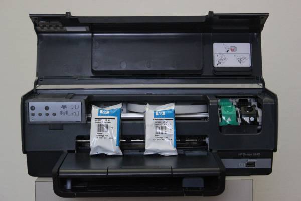 HP Deskjet 6840 COLOR Wireless ...  (Excellent Condition)