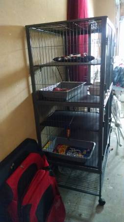 huge and like new animal cage (elk river)