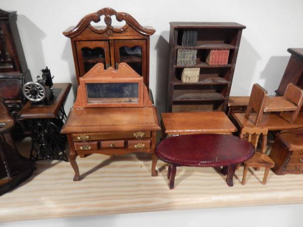 Huge Lot Vintage Miniature Furniture Doll House furniture Set