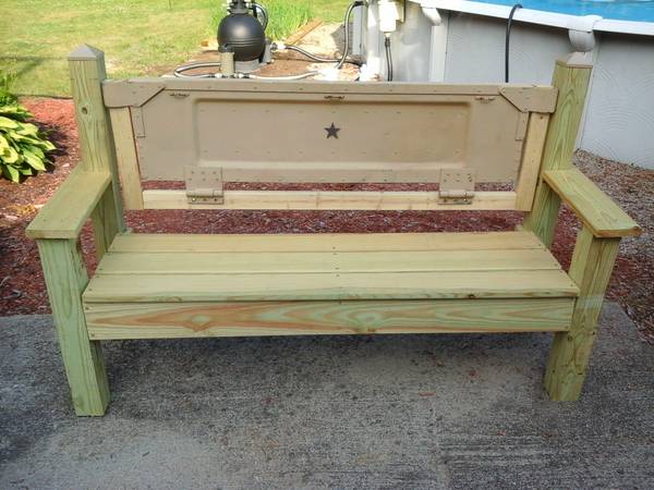 HUMVEE  MILITARY  TAILGATE BENCH