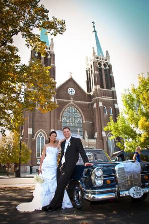 Hundreds of Happy Brides and Grooms WEDDING PHOTOGRAPHY (Chicago and Suburbs)