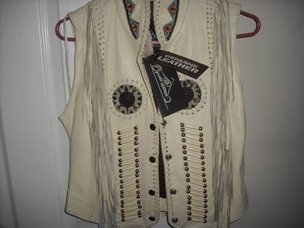 INDIAN BEADED LADIES LEATHER VEST (NEW WITH TAGS) VERY UNUSUAL SIZE SM