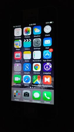 iPhone 5s ATT White 16GBS Fingerprint unlock Excellent condition