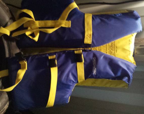 Item  0209 Boating Life Vest