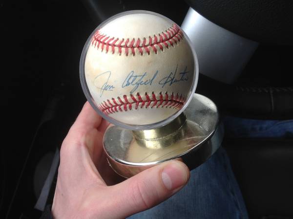 Jim Catfish Hunter autograph