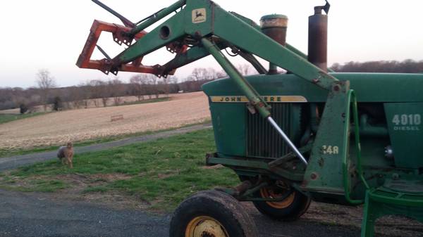 John Deere 148 loader for tractor