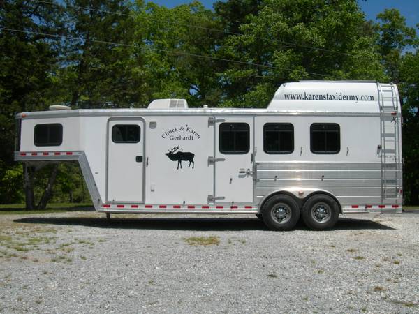 Keifer Built 3 Horse Trailer,LQ, Like New