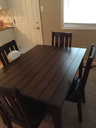 kitchen table 4 matching chairs