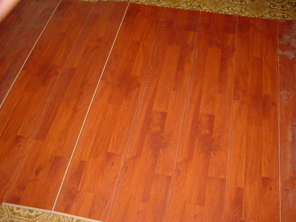 Laminate Flooring (Wadena area)