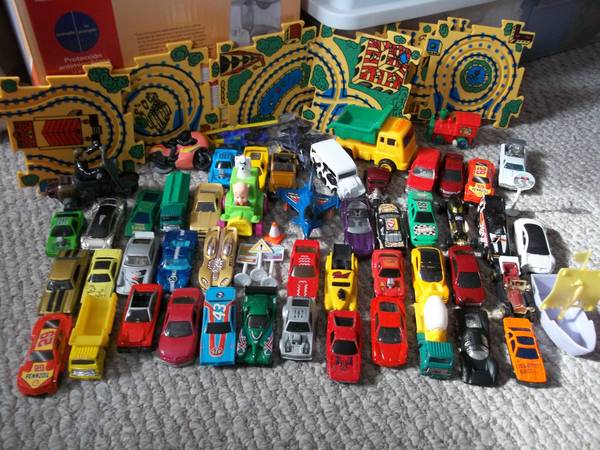 Large collection of toy cars, etc.