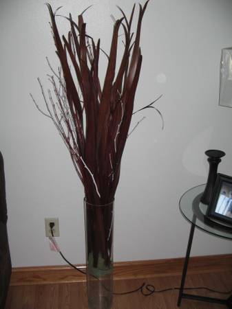 large decor vase with branches