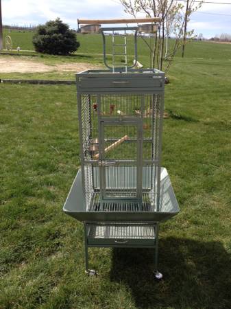 Large deluxe bird cage (Caldwell)