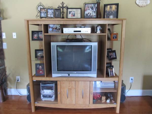 LARGE ENTERTAINMENT CENTER WITH FREE TV