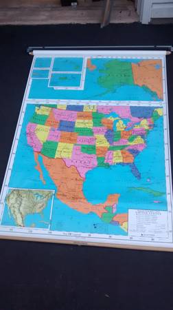 large hanging roll up United States map great for classroom
