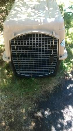 Large Pet Crate 20.00 (Vancouver)