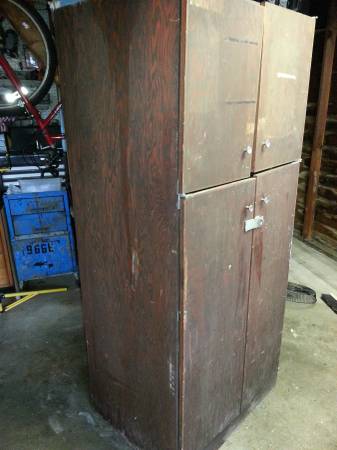 LARGE UTILITY STORAGE CABINET ALL SOLID 34 PLYWOOD