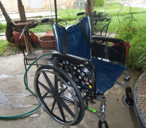 Large wheelchair (Metairie)