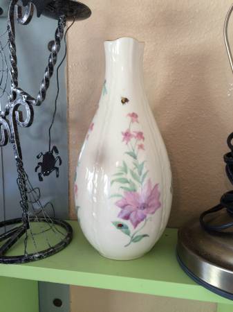 Lenox Morningside Cottage Bud vase 8