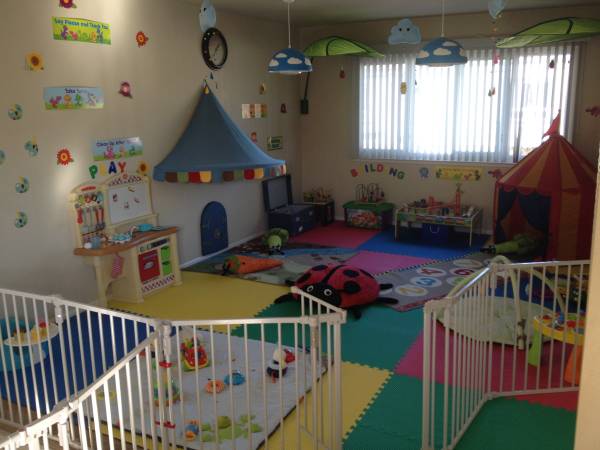 Licensed Daycare has opening for one infant (south san francisco)