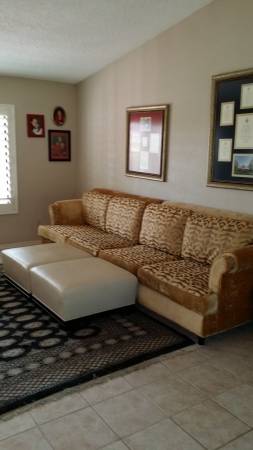 Like NEW Horchow designer 10 foot sofa couch