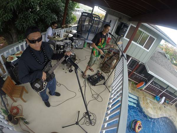 Live band available (Oahu)
