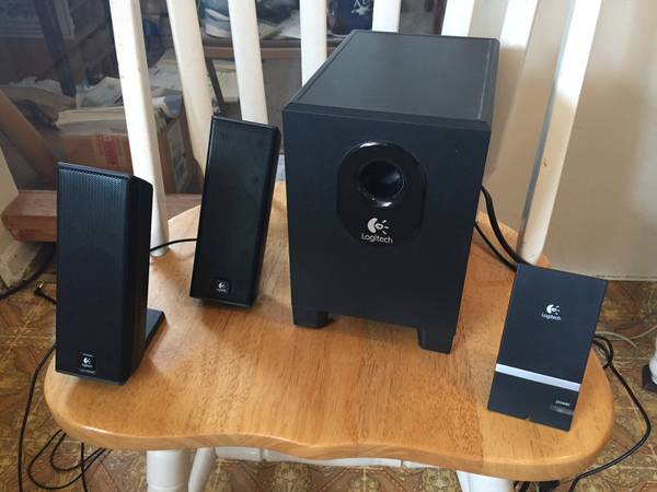 Logitech 2.1 Surround Speakers (with Base and 2 Tweeters)