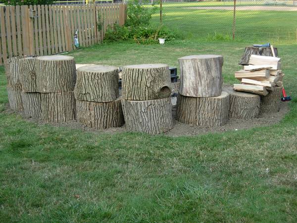 Looking for free fire hard wood large pieces firewood (Parma)