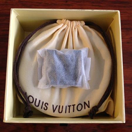 Louis Vuitton Grey Belt 36