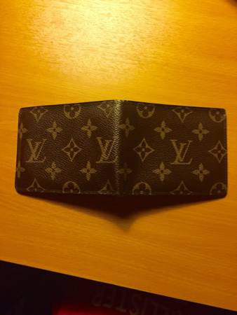 Louis Vuitton Monogram Mens Wallet