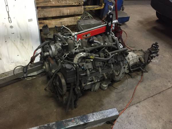 LS 6.0 Chevy motor with transmission