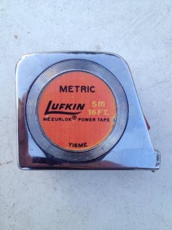 Lufkin metric and feet measuring tape