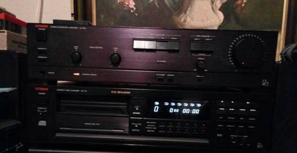 LUXMAN LV100 INTEGRATED AMP  DC114 CD PLAYER