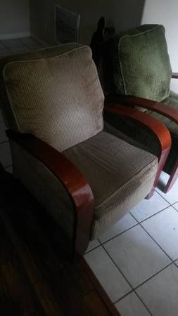 Matching Luxury Recliners in Great Condition