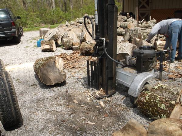 MEN WITH SAWS  TREES CUT UP amp REMOVED.....WOOD SPLITTING (CLERMONT COUNTY amp SURROUNDING AREAS)